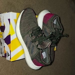 Womens adidas pureboost size 7